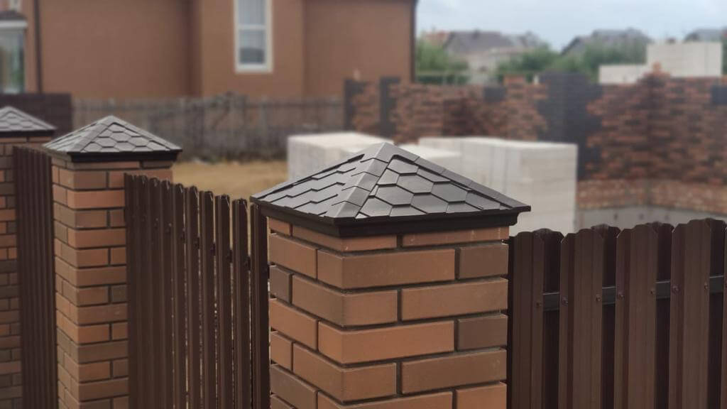 Колпак Zking Эверест Коричневый на столб 1.5х1.5 кирпича (390х390мм) в Новомосковске фото