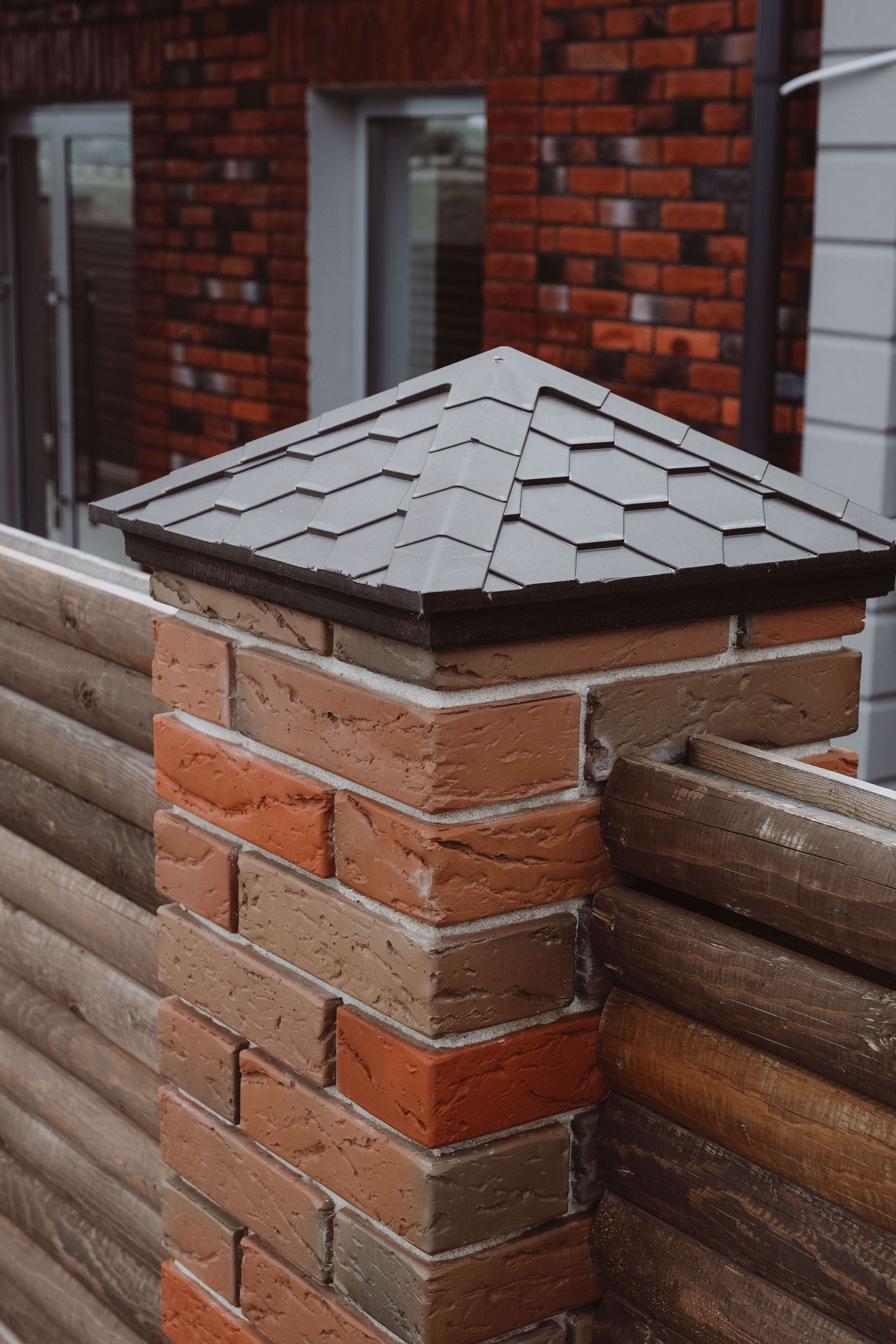 Колпак Zking Эверест Коричневый на столб 1.5х1.5 кирпича (390х390мм) в Новомосковске фото